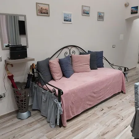 Apartment House Carme *